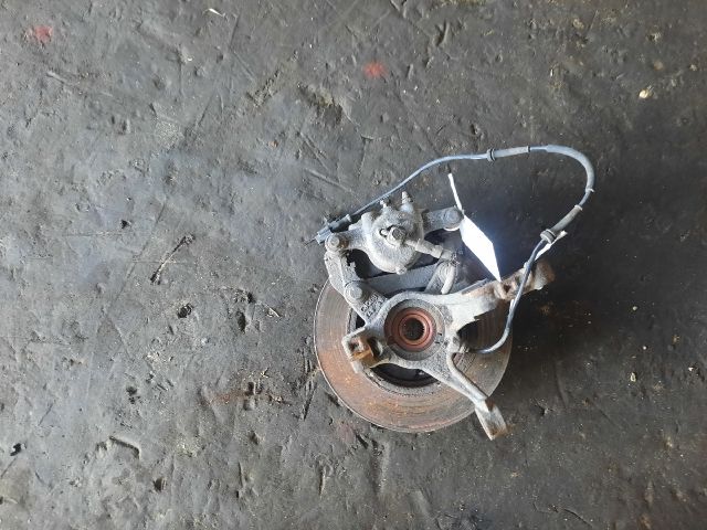 bontott FORD FIESTA VI Jobb első Csonkállvány Kerékaggyal