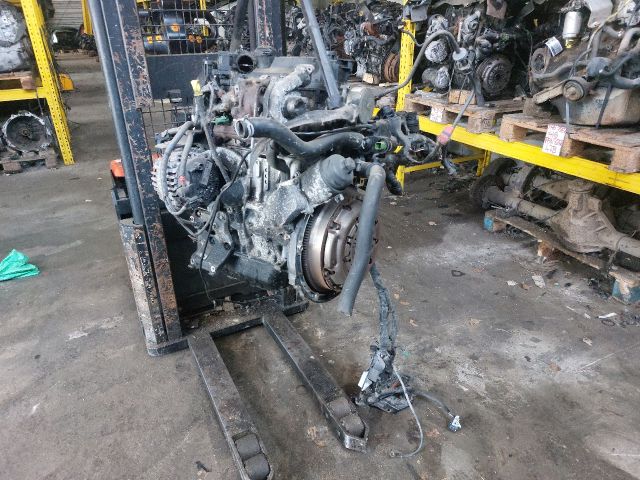 bontott FORD FIESTA VI Komplett Motor (Segédberendezésekkel)