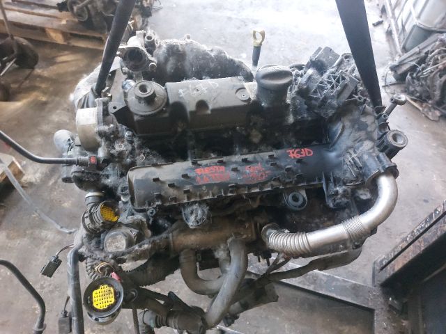 bontott FORD FIESTA VI Komplett Motor (Segédberendezésekkel)