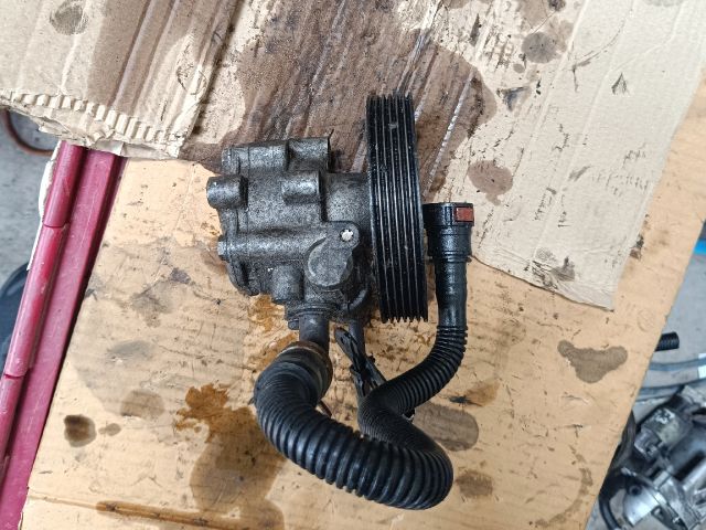 bontott FORD FIESTA VI Kormányszervó Motor (Hidraulikus)