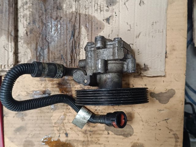 bontott FORD FIESTA VI Kormányszervó Motor (Hidraulikus)