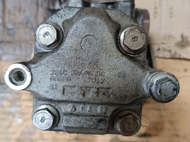 bontott FORD FIESTA VI Kormányszervó Motor (Hidraulikus)