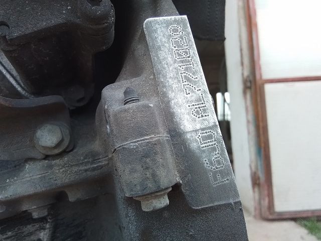bontott FORD FIESTA VI Motor (Fűzött blokk hengerfejjel)