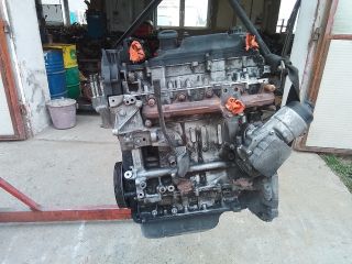 bontott FORD FIESTA VI Motor (Fűzött blokk hengerfejjel)