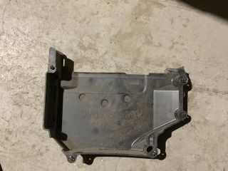 bontott FORD FIESTA VI Motorvezérlő Doboz (Műanyag)