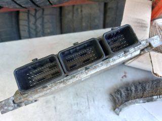 bontott FORD FIESTA VI Motorvezérlő