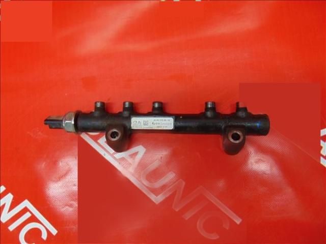 bontott FORD FIESTA VI Porlasztó Sor / Híd