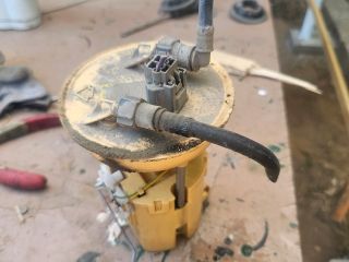 bontott FORD FIESTA VI Üzemanyag Szivattyú