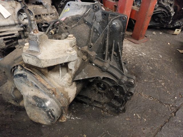bontott FORD FIESTA VI Váltó (Mechanikus)