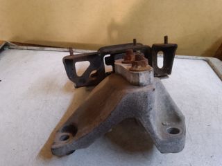 bontott FORD FIESTA VI Váltó Tartó Bak (Pozíciófüggetlen)