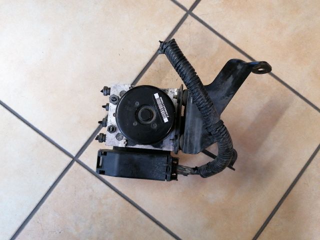 bontott FORD FIESTA VI ABS Kocka