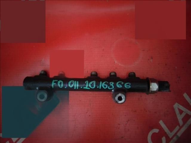 bontott FORD FIESTA VI Porlasztó Sor / Híd