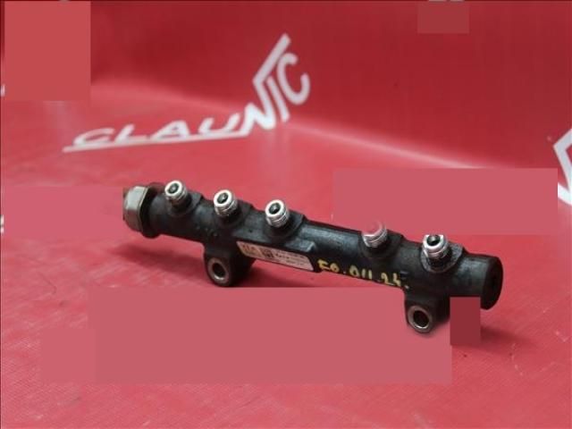 bontott FORD FIESTA VI Porlasztó Sor / Híd