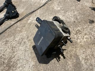 bontott FORD FIESTA VI ABS Kocka