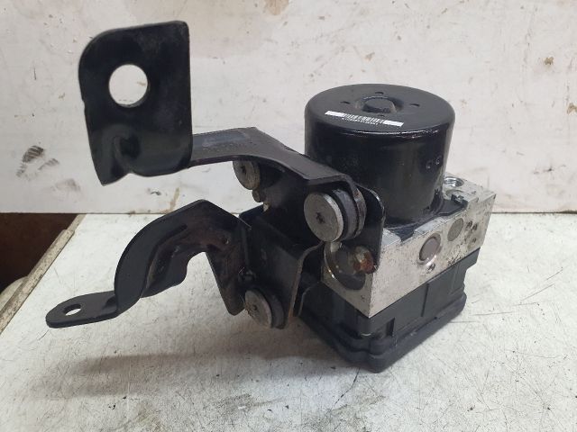 bontott FORD FIESTA VI ABS Kocka