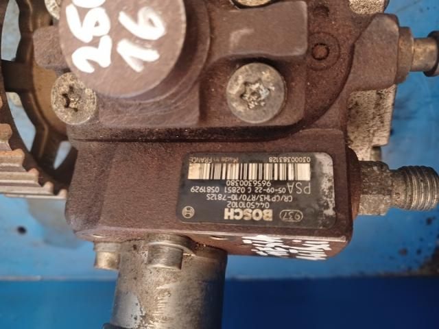 bontott FORD FIESTA VI Nagynyomású Szivattyú