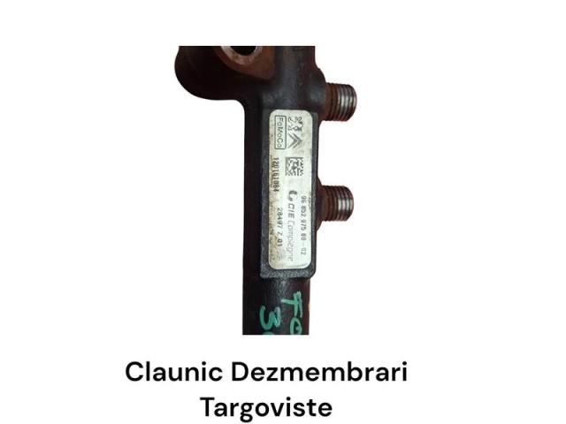 bontott FORD FIESTA VI Porlasztó Sor / Híd