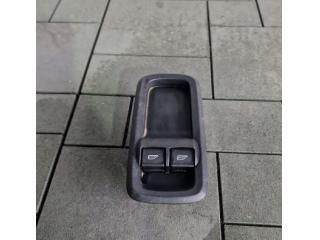 bontott FORD FIESTA VI Ablakemelő Kapcsoló Négyes / Kettes