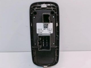 bontott FORD FIESTA VI Ablakemelő Kapcsoló Négyes / Kettes