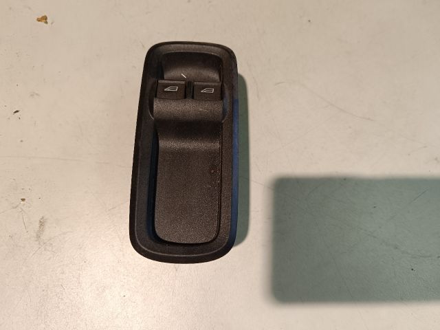 bontott FORD FIESTA VI Bal első Ablakemelő Kapcsoló