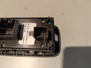 bontott FORD FIESTA VI Bal első Ablakemelő Kapcsoló