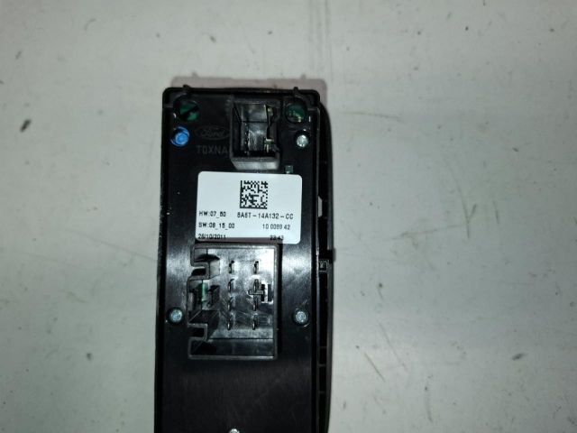 bontott FORD FIESTA VI Bal első Ablakemelő Kapcsoló