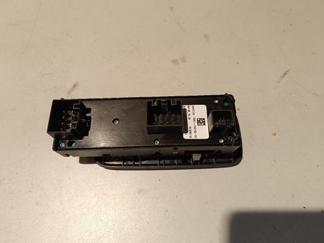 bontott FORD FIESTA VI Bal első Ablakemelő Kapcsoló