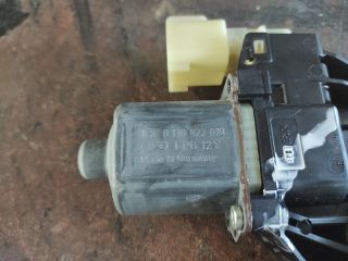 bontott FORD FIESTA VI Bal első Ablakemelő Motor