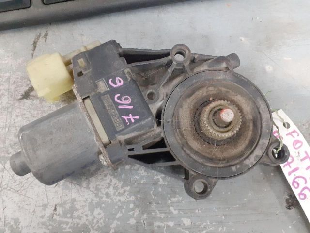 bontott FORD FIESTA VI Bal első Ablakemelő Motor