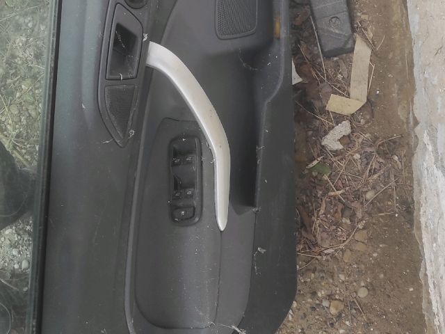 bontott FORD FIESTA VI Bal első Ajtó (Részeivel)