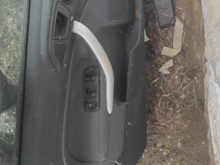 bontott FORD FIESTA VI Bal első Ajtó (Részeivel)