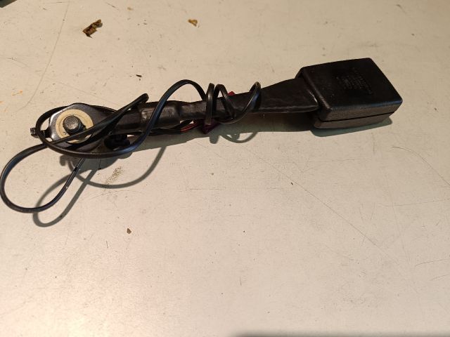 bontott FORD FIESTA VI Bal első Biztonsági Öv Csat