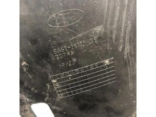 bontott FORD FIESTA VI Bal első Dobbetét (Kerékjárati, Műanyag)