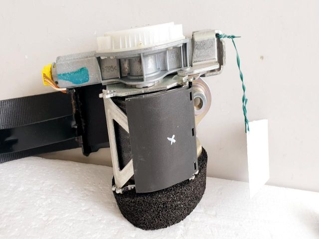 bontott FORD FIESTA VI Bal első Övfeszítő