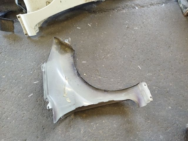 bontott FORD FIESTA VI Bal első Sárvédő