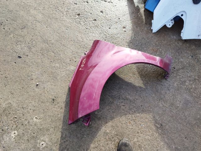 bontott FORD FIESTA VI Bal első Sárvédő