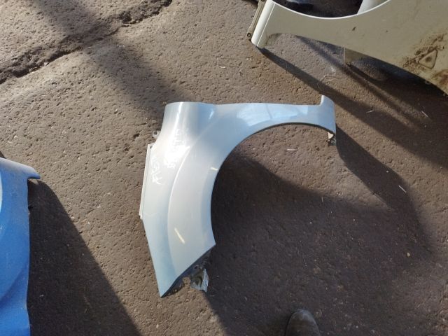 bontott FORD FIESTA VI Bal első Sárvédő