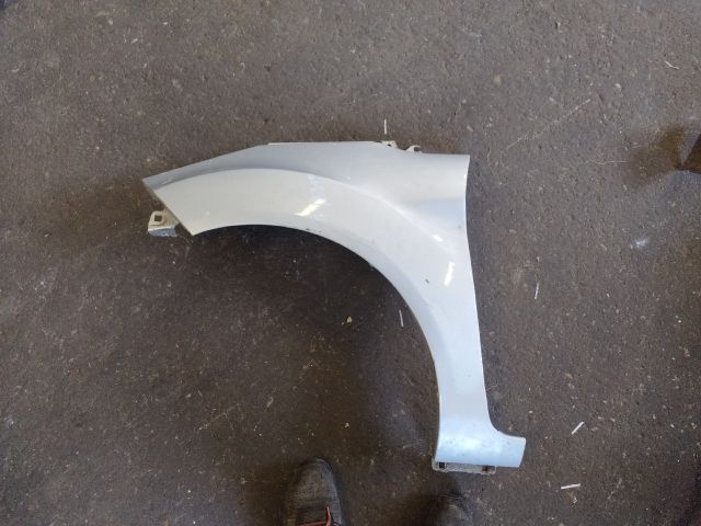 bontott FORD FIESTA VI Bal első Sárvédő