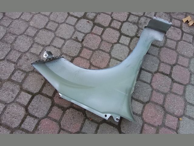 bontott FORD FIESTA VI Bal első Sárvédő