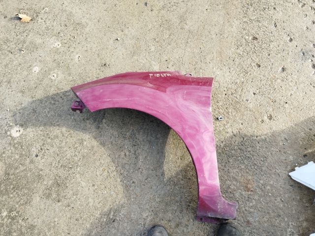 bontott FORD FIESTA VI Bal első Sárvédő