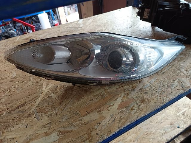 bontott FORD FIESTA VI Bal Fényszóró