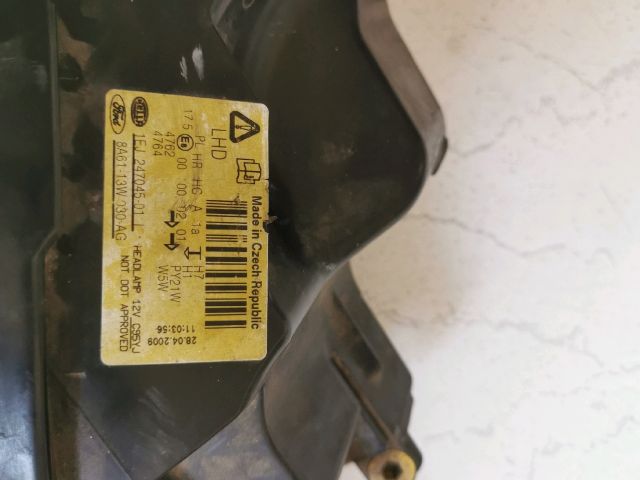 bontott FORD FIESTA VI Bal Fényszóró