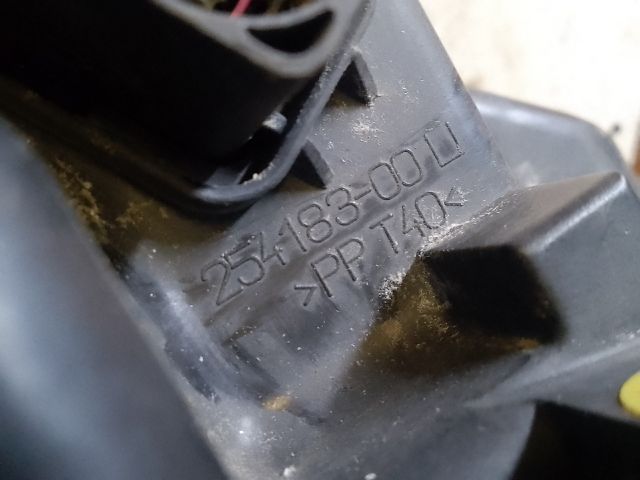 bontott FORD FIESTA VI Bal Fényszóró