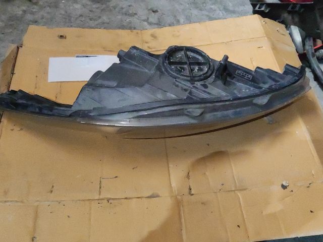 bontott FORD FIESTA VI Bal Fényszóró