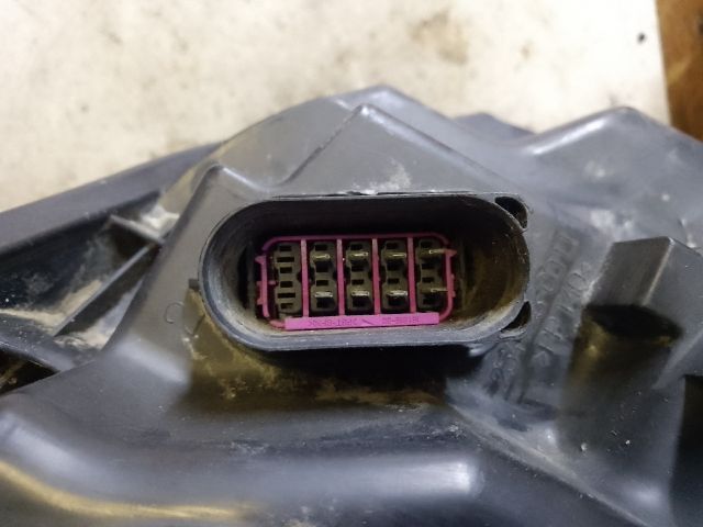 bontott FORD FIESTA VI Bal Fényszóró