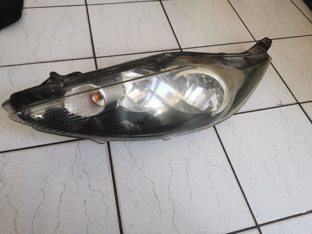 bontott FORD FIESTA VI Bal Fényszóró
