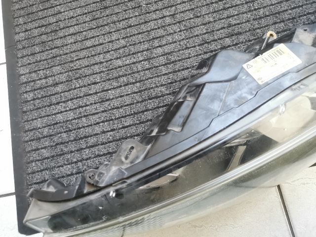 bontott FORD FIESTA VI Bal Fényszóró