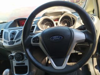 bontott FORD FIESTA VI Bal Gólyaláb Csonkállvánnyal