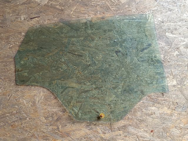 bontott FORD FIESTA VI Bal hátsó Ablak