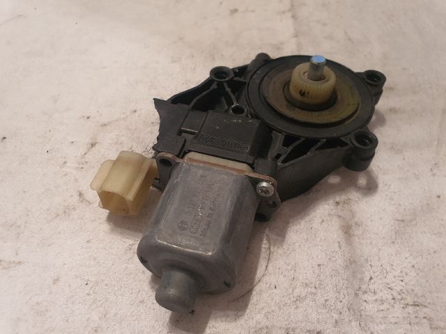 bontott FORD FIESTA VI Bal hátsó Ablakemelő Motor